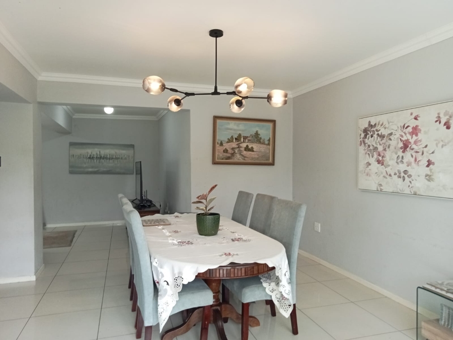 4 Bedroom Property for Sale in Gonubie Eastern Cape